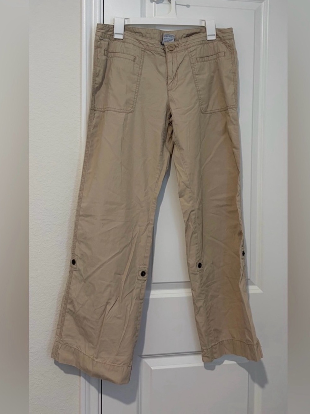 Old Navy women’s Beige Cargo Pants